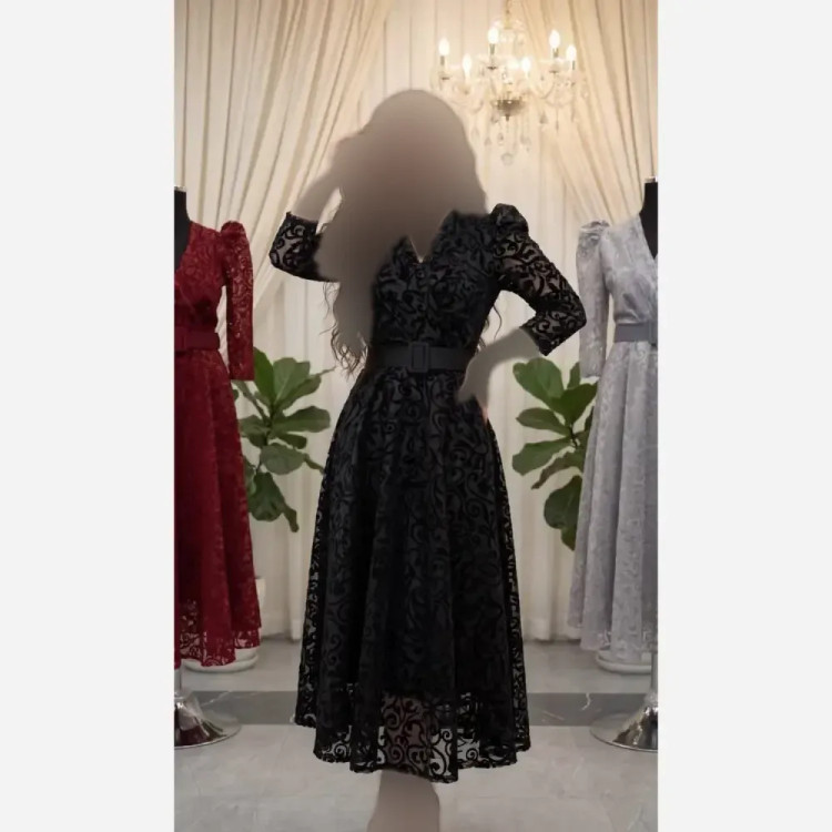 لباس مجلسی زنانه جنس فلوک ارگانزا همراه آستر قد 135 کمربند دار پشت زیپدار
