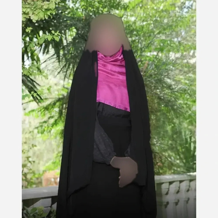 چادر کمری مدل حسنا جنس کرپ حریر الاسود مشکی