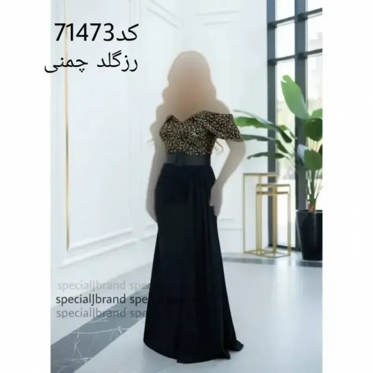 ماکسی مجلسی زنانه کرپ غواصی و پولک مخمل بلند چاکدار